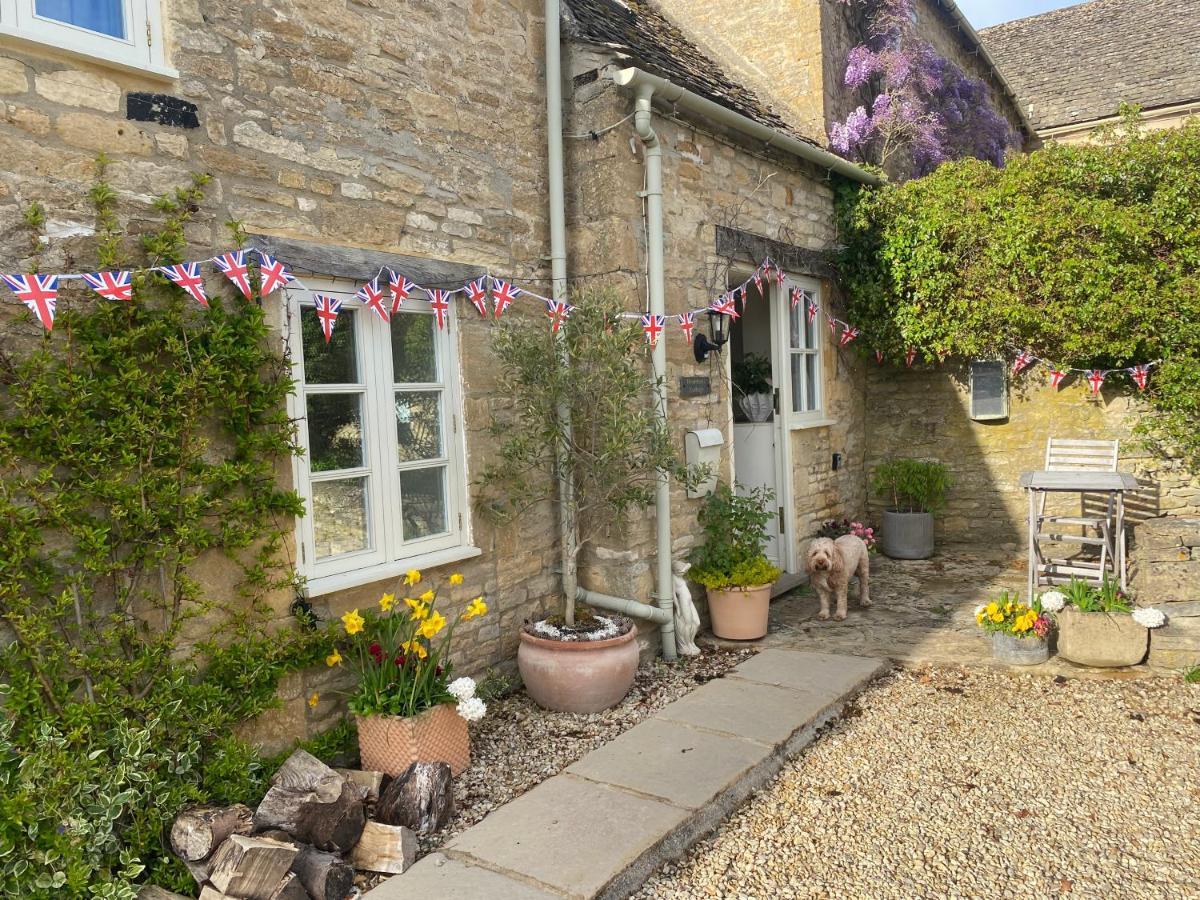 Newmans Cottage Burford Eksteriør billede